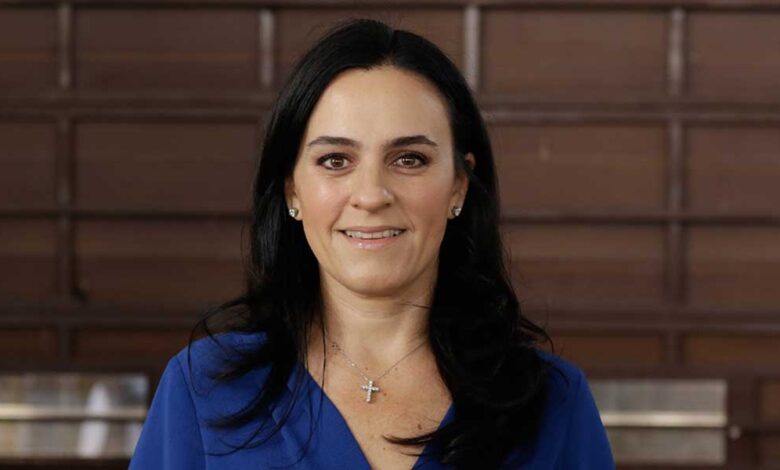 Della-Vecchia