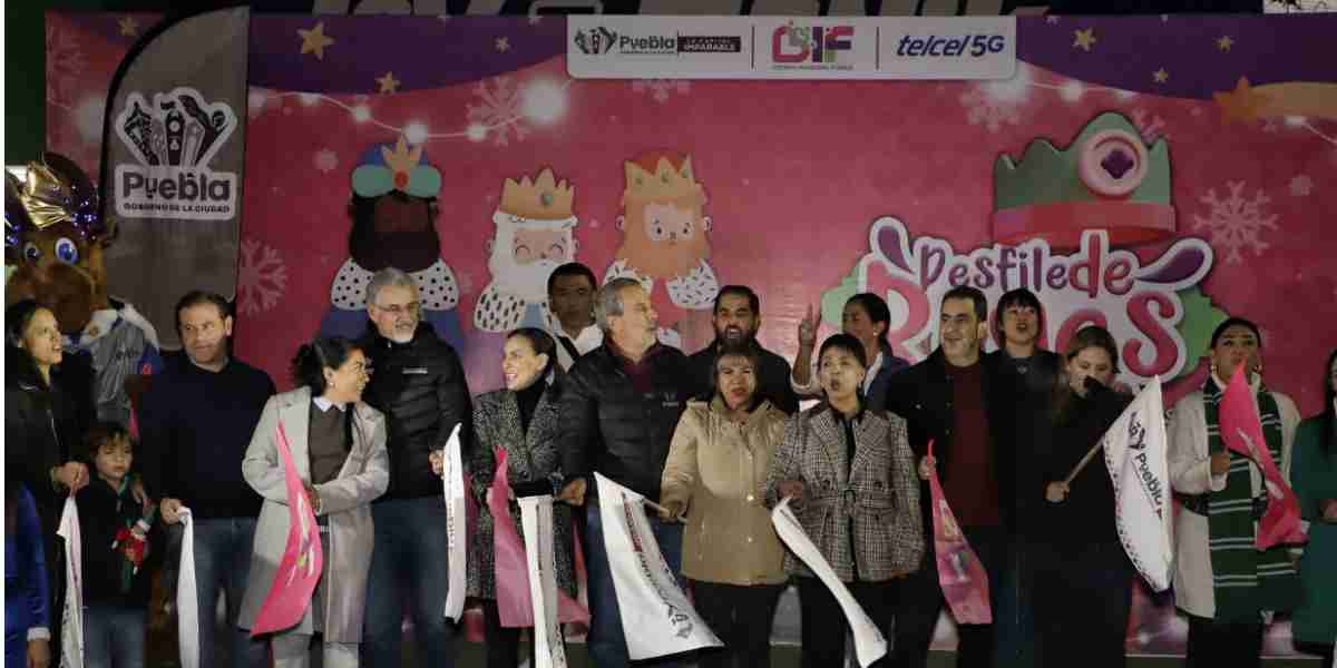 Celebra SMDIF con desfile a los Reyes Magos