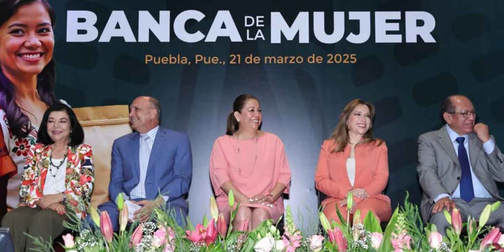 Banca-de-la-Mujer-2