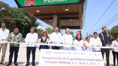 mujeres-Cuetzalan-PEMEX Gasolinera
