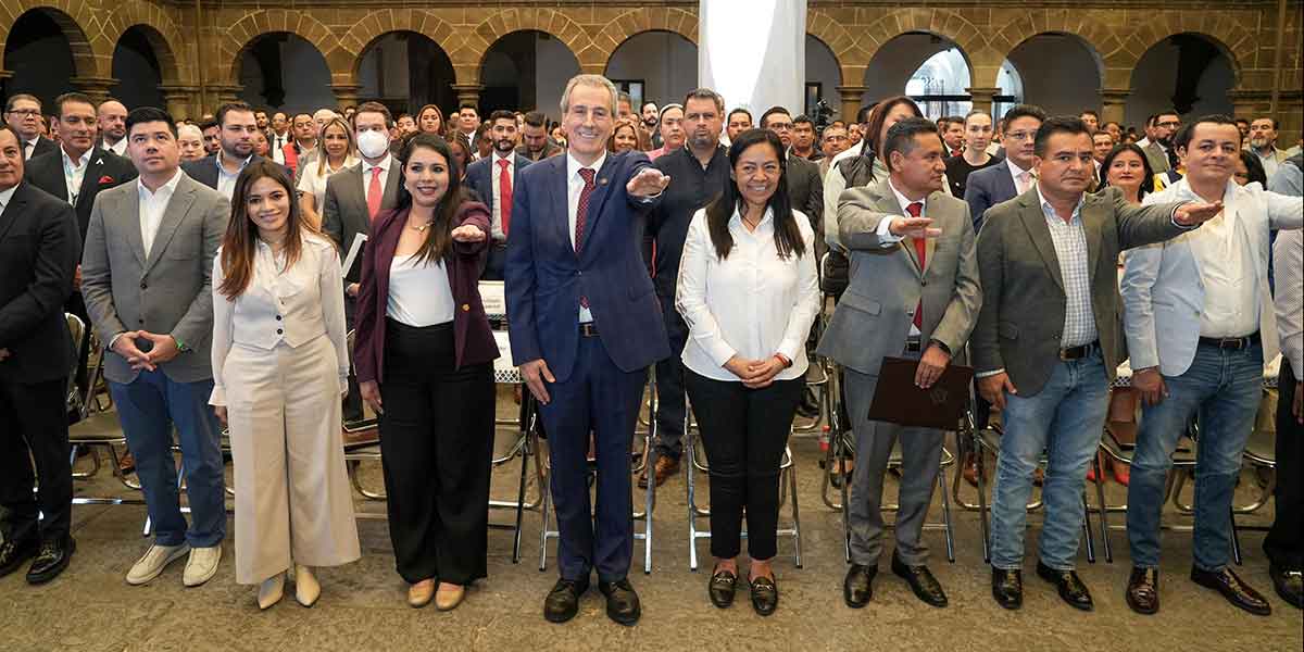 Pepe Chedraui rindió protesta como coordinador estatal de la AALMAC en Puebla