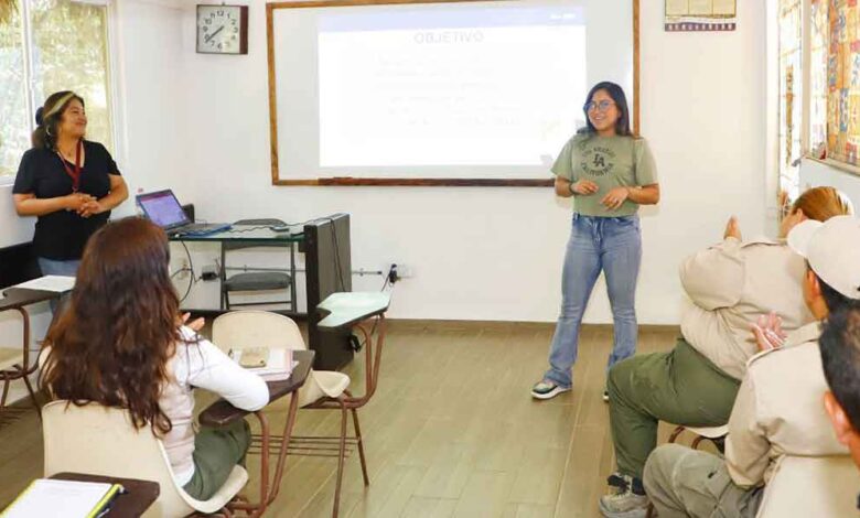 Capacita SMDIF en primeros auxilios psicólogicos a personal de Africam Safari