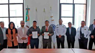 Firma Omar Muñoz, alcalde de Cuautlancingo, convenio con el CECSNSP
