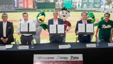 Firman convenio de colaboración el IMDP y el Club Pericos de Puebla