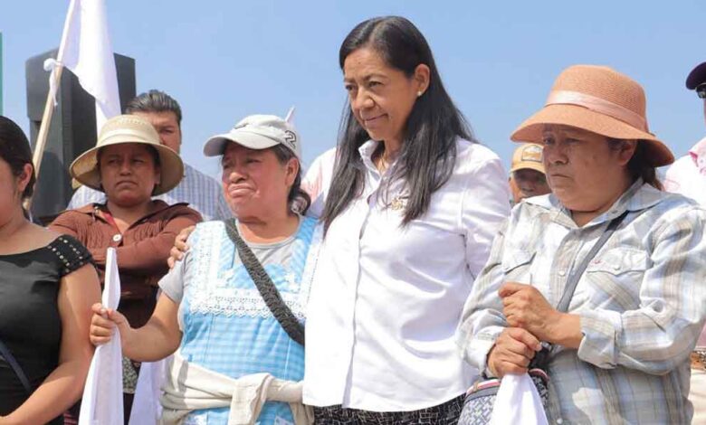 Ariadna Ayala presidenta de Atlixco inicia obra en beneficio del pueblo de san pedro Benito Juárez