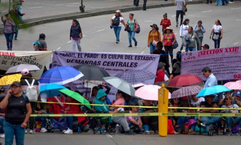 Caos vial en la CDMX: CNTE bloquea puntos clave de Reforma y Circuito Interior