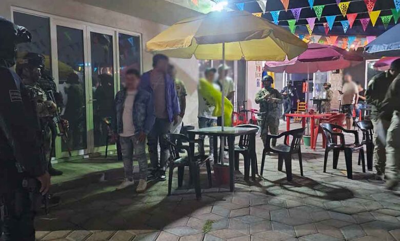 Aseguran a 9 migrantes colombianos en Cuautlancingo