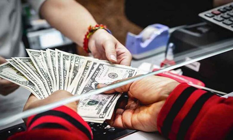 Remesas en la mira, propuesta de impuesto de Trump amenaza envíos de dinero de paisanos a México