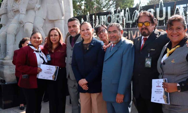 Acude Laura Artemisa a ceremonia cívica del CENHCH