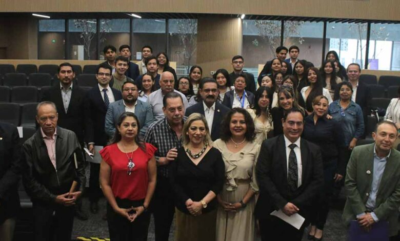 Analizan en Congreso historia constitucional de Puebla