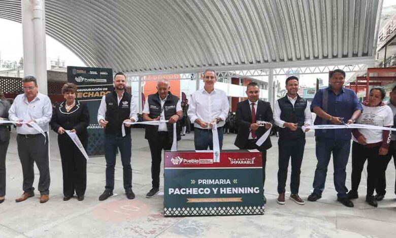 Entregó Pepe Chedraui techado escolar en la Primaria Pacheco y Henning
