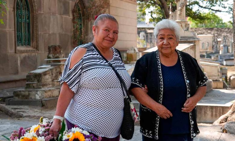Recibió Panteón Municipal cerca de 35 mil visitantes por el Día de las Madres