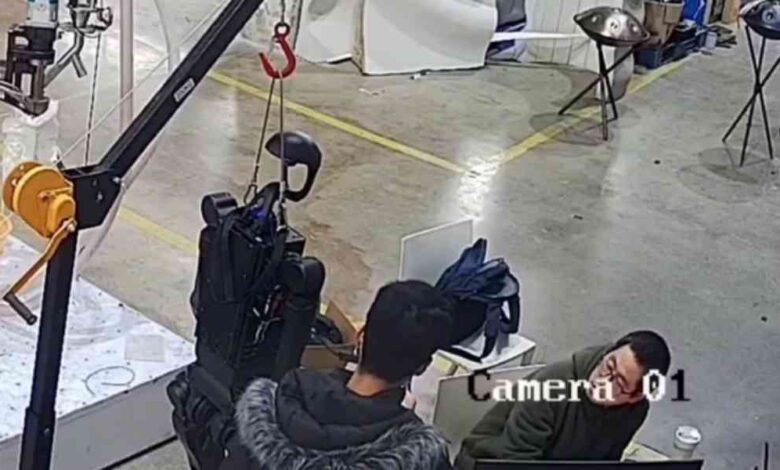 robot ataca fabricantes