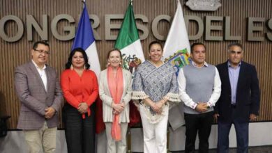 Congreso de Puebla recibe la visita de la embajadora de Francia en México