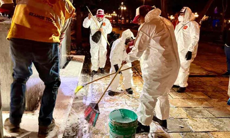 Realiza OOSL segunda intervención de limpieza en contenedores soterrados del Zócalo de Puebla