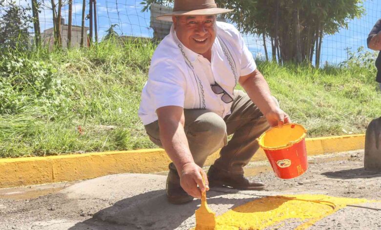 Héroes del mantenimiento urbano en Amozoc_ Bachean, Podan, limpian y pintan calles
