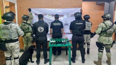 Autoridades decomisan objetos prohibidos en operativos simultáneos en penales de Puebla