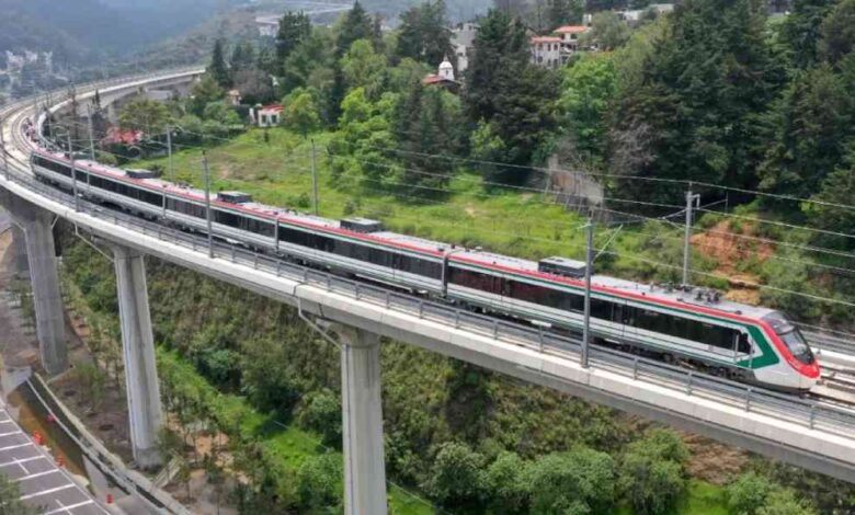 El Insurgente tren
