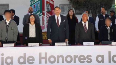 En regreso a su alma máter, Alejandro Armenta anuncia mejoras y apoyo a escuelas con energía limpia
