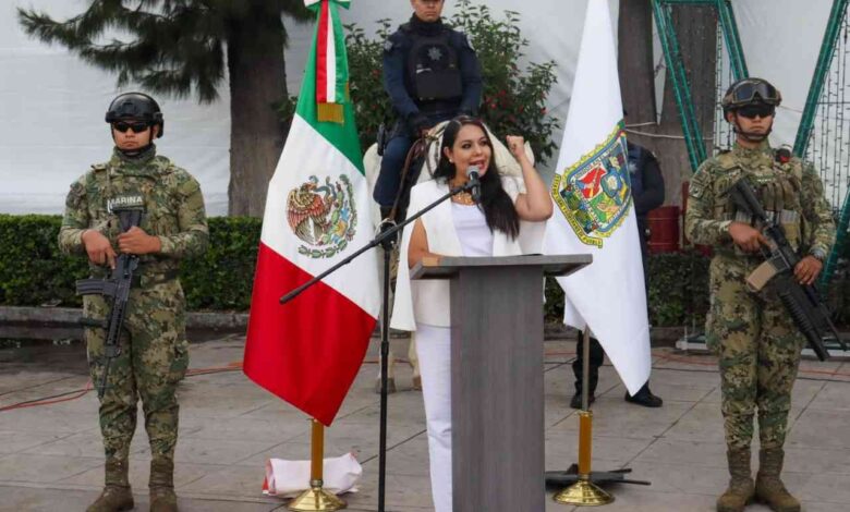 Gobierno de Tonantzin Fernández realiza Ceremonia Conmemorativa del 15 de Septiembre