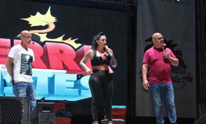 “Guerra de Chistes” llena de humor la Gran Feria de Cholula