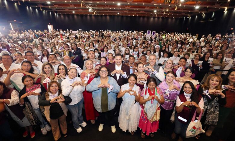 Mujeres Tejedoras de la Patria