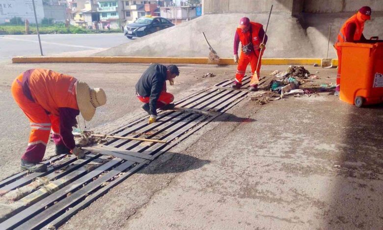 Realiza Gobierno de la Ciudad limpieza de alcantarillas en la Central de Abasto, en temporada de lluvias