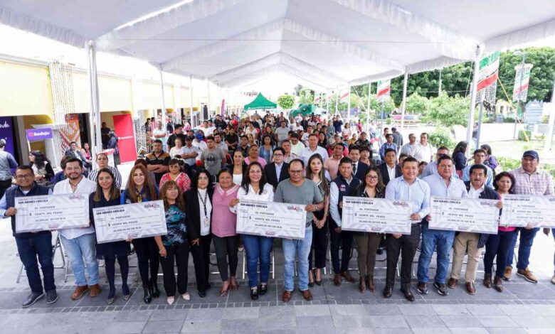 Respalda Lupita Cuautle oficios y saberes comunitarios con apoyos económicos e inclusión financiera