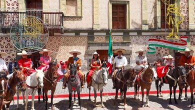 Tonantzin Fernández lidera el tradicional Desfile de Independ