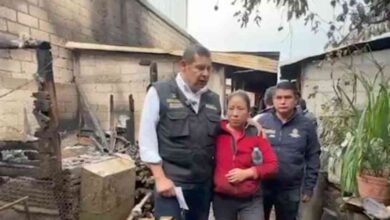 Armenta garantiza reconstrucción de vivienda a damnificada en Huauchinango