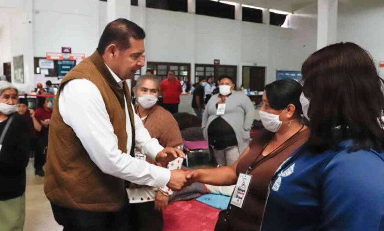 Con brigadas de salud, gobierno estatal refuerza control sanitario en la Sierra Norte
