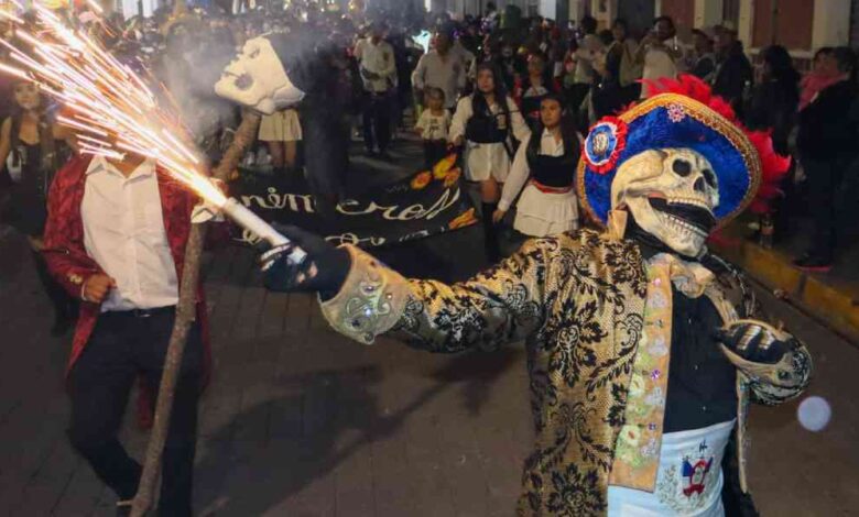 El Desfile de Animeros llenó de magia y color a San Pedro Cholula