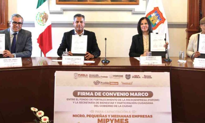Firman Gobierno de la Ciudad y FOFOMI convenio para fortalecer negocios locales en la capital