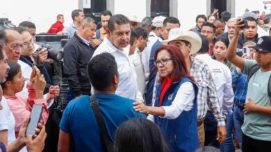 Gobernador Armenta se reúne con damnificados de la región de Tlacuilotepec