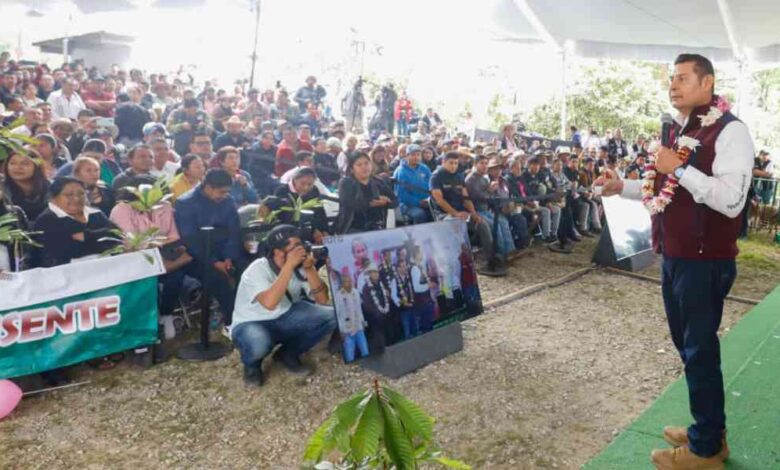 Gobierno de Puebla reforesta Zoquitlán con frutales y fortalece riqueza comunitaria