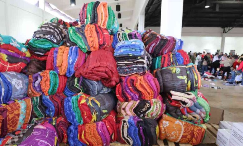 Llega la ayuda en despensas, ropa y maquinaria para atender a la Sierra Norte tras afectaciones por lluvias