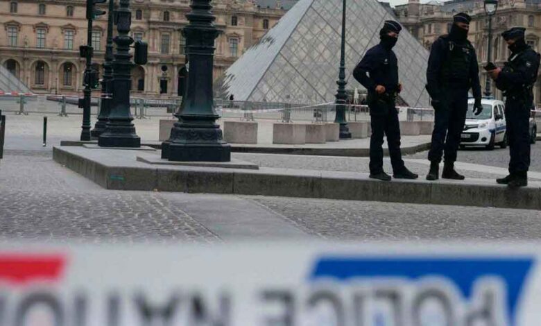 Louvre