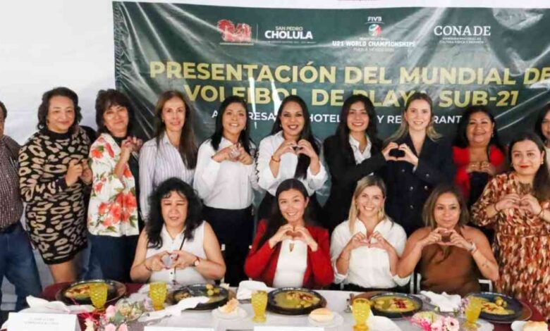 Presenta Tonantzin Fernández el Mundial de Voleibol de Playa Sub 21 a restauranteros y hoteleros de San Pedro Cholula