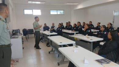 Policía