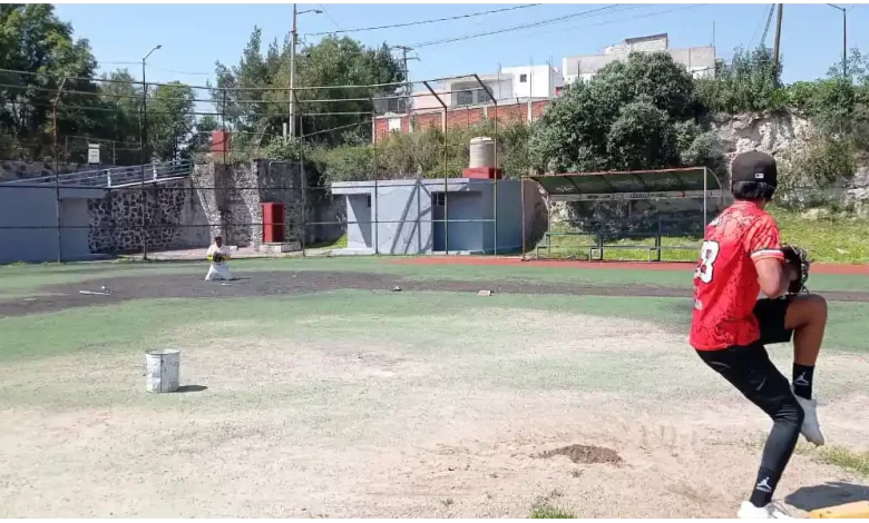 campo deportivo "El Hoyo"