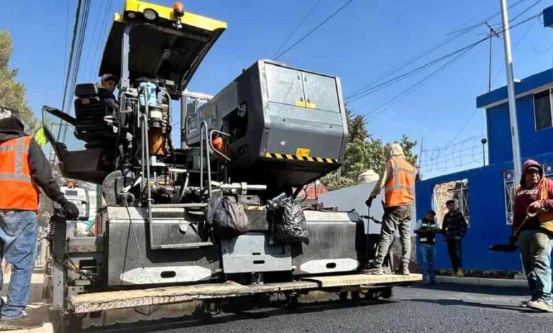 Pepe CHedraui tren de pavimentación