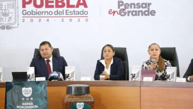 MUJERES