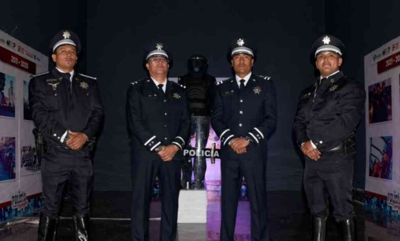Policía a través del Tiempo