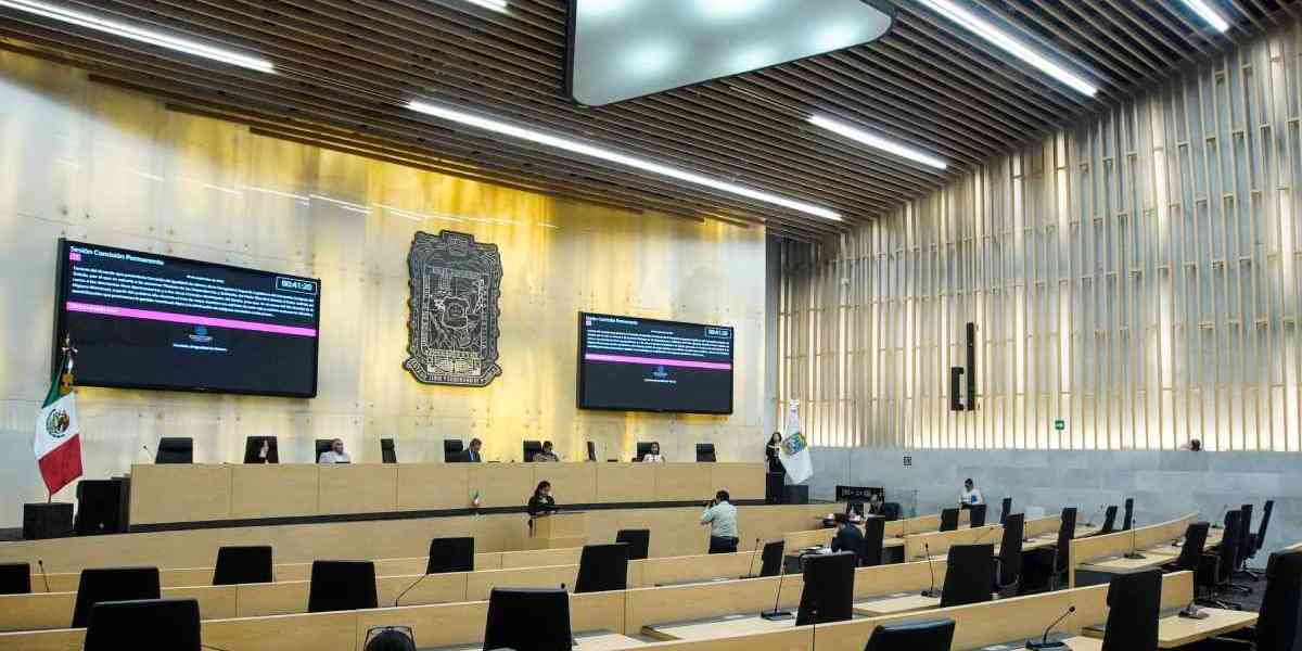 Esperanza y Tepeyahualco se quedan sin cabildos tras detención de alcaldes; Congreso alista concejos municipales