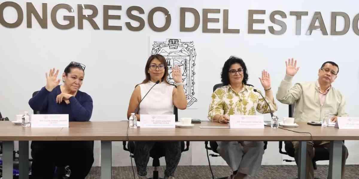 Congreso de Puebla impulsa rescate del Teatro Popular José Recek Saade y pide retirar vehículos abandonados